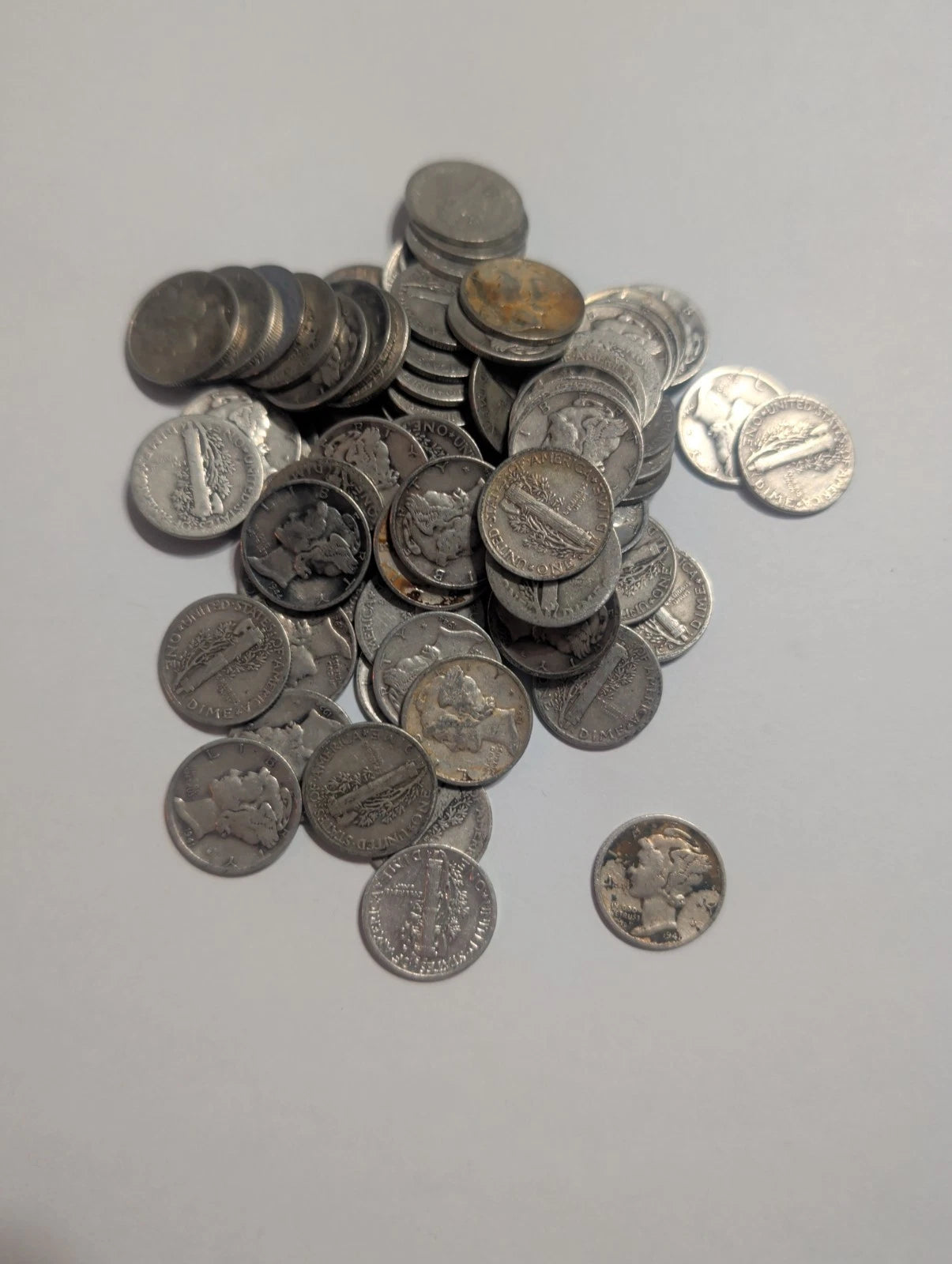 Silver Mercury Dime - 1 Dime, Random Date and Condition
